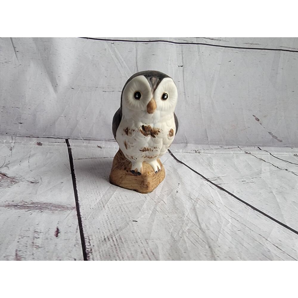 Vintage Ceramic/Porcelain Owl Figurine on Rock 4 inches READ